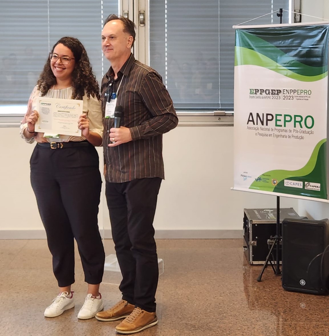 Premiação da aluna Lavínia Araújo no EPPGEP 2023
