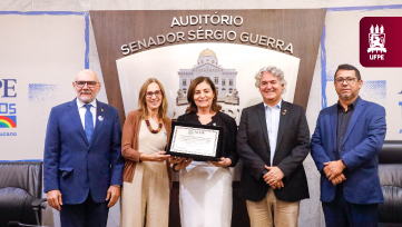 Escola de Engenharia de Pernambuco é homenageada na Alepe pelos seus 130 anos