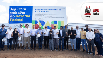 Secretário-executivo do MEC visita as obras do Centro Acadêmico do Sertão e da expansão do CAV